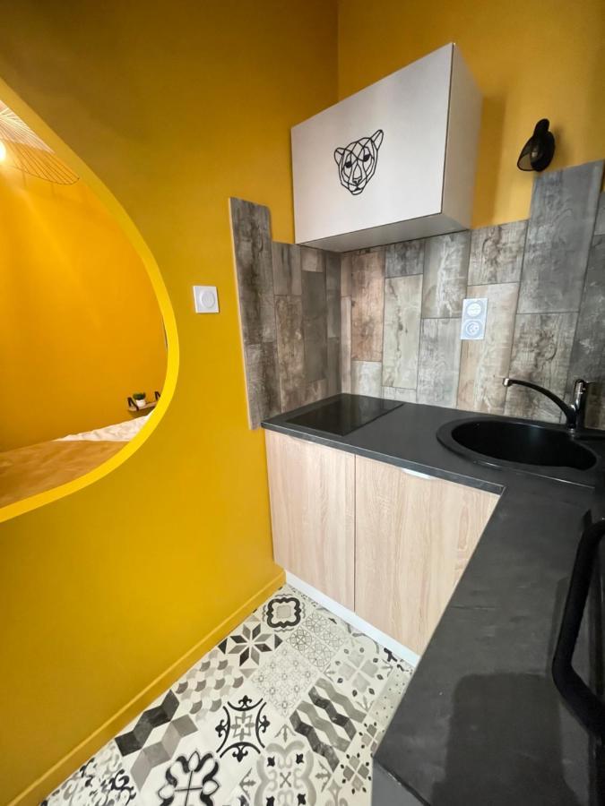 Jungle Room Romans-sur-Isere Exterior photo